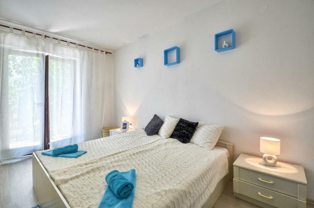 The Big Smile Apartments Пула Екстериор снимка